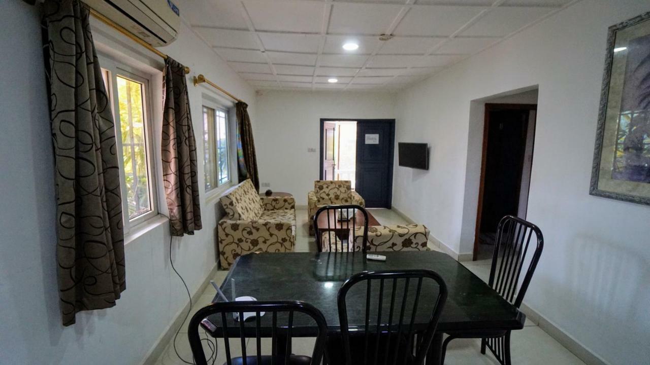 The Family Kingdom Resort Freetown Kültér fotó