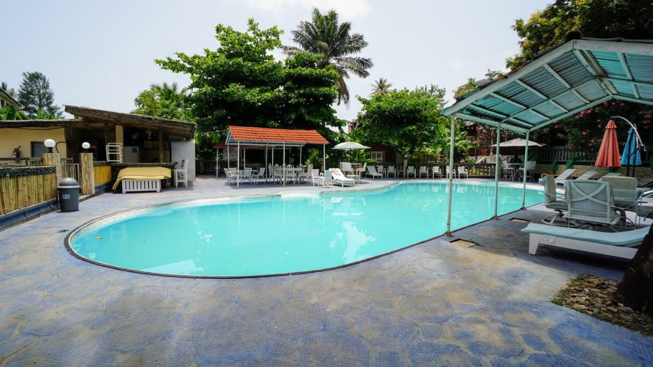 The Family Kingdom Resort Freetown Kültér fotó