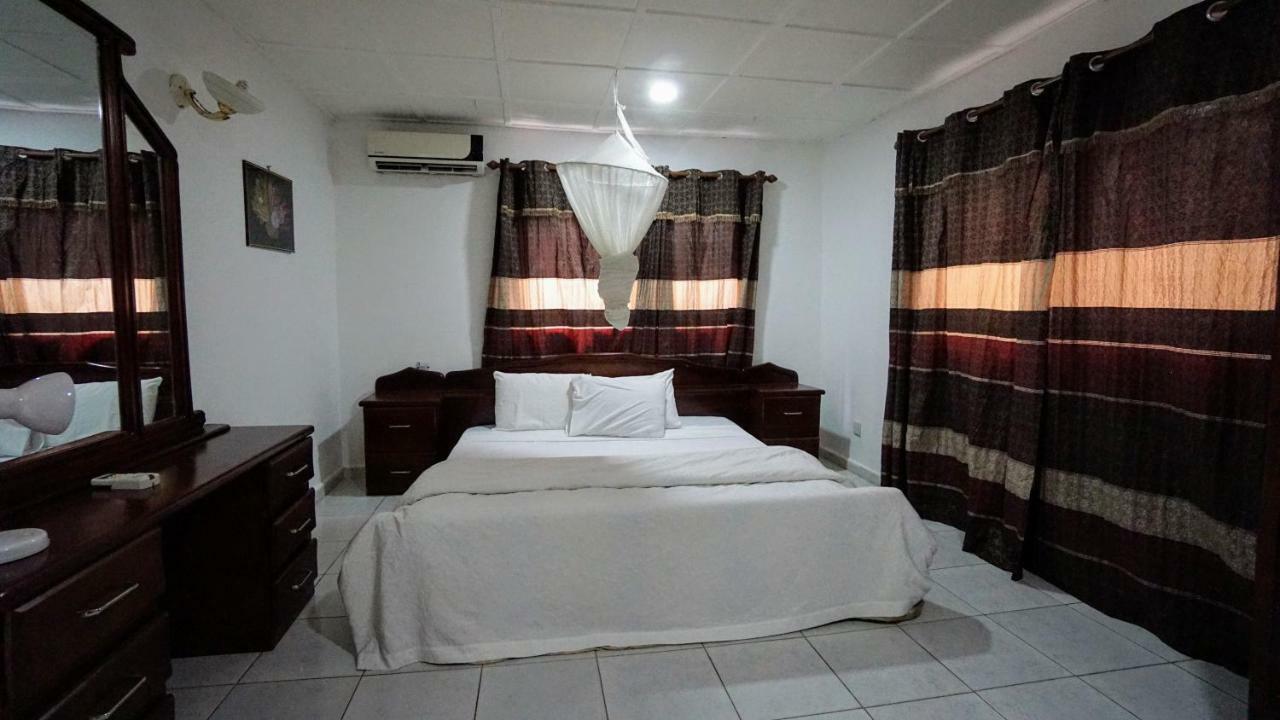 The Family Kingdom Resort Freetown Kültér fotó